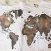 We love to travel. Set tricouri harta lumii pentru el și ea.