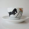Ceașcă de cafea pictată cu un cal, unicorn. Înainte și după cafea.